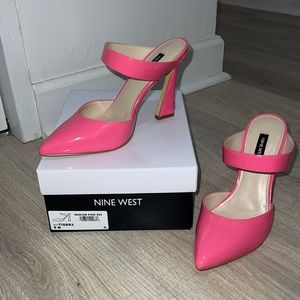 NWT- IN BOX/ Nine West pink heels